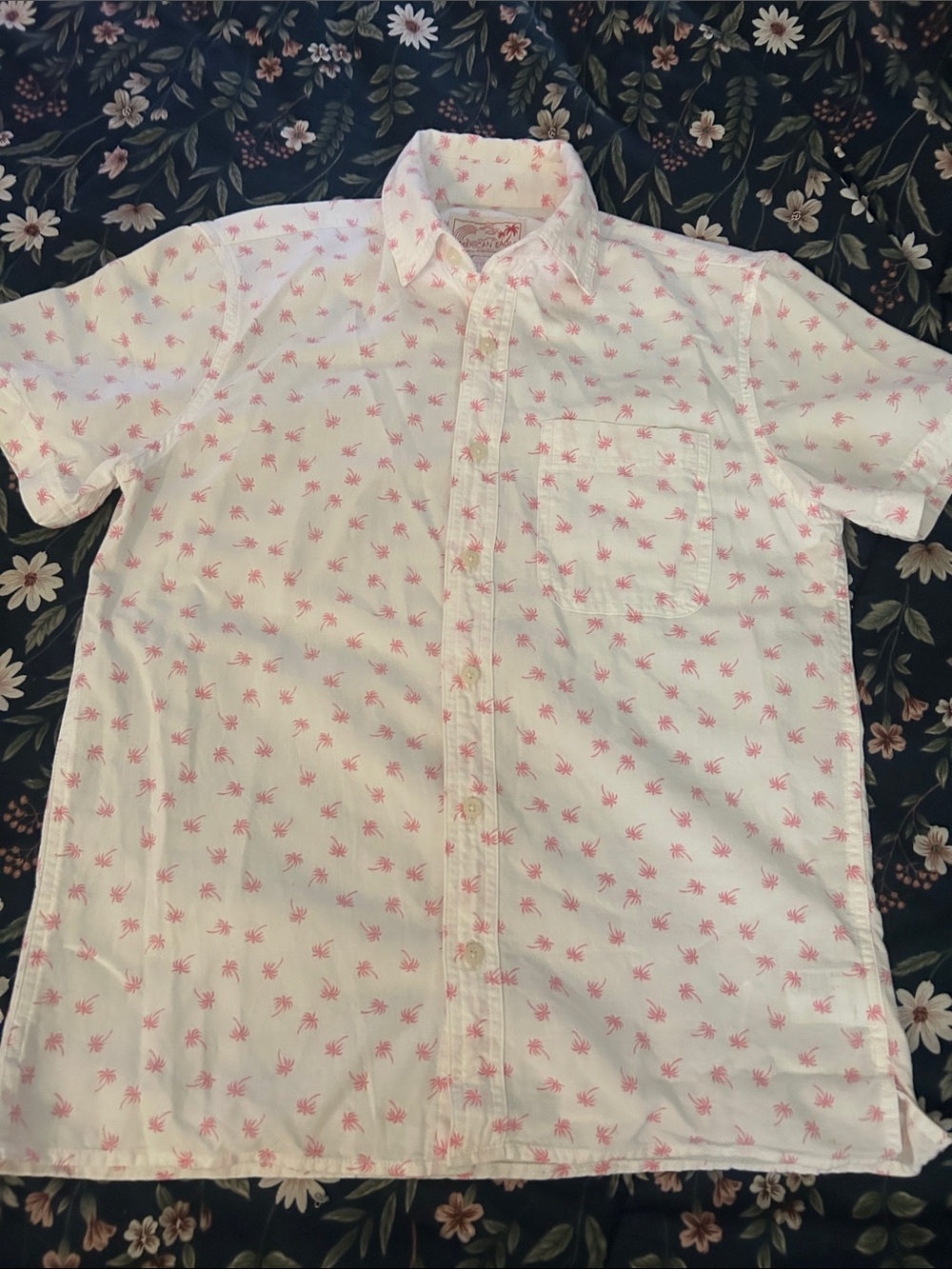 American Eagle short sleeve palm tree shirt